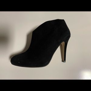 Lord and Taylor Black Suede booties